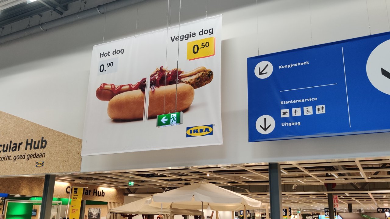 Veggie first: vegetarian is the new default option. At IKEA the hotdog made of meat is more expensive than the veggie version.
