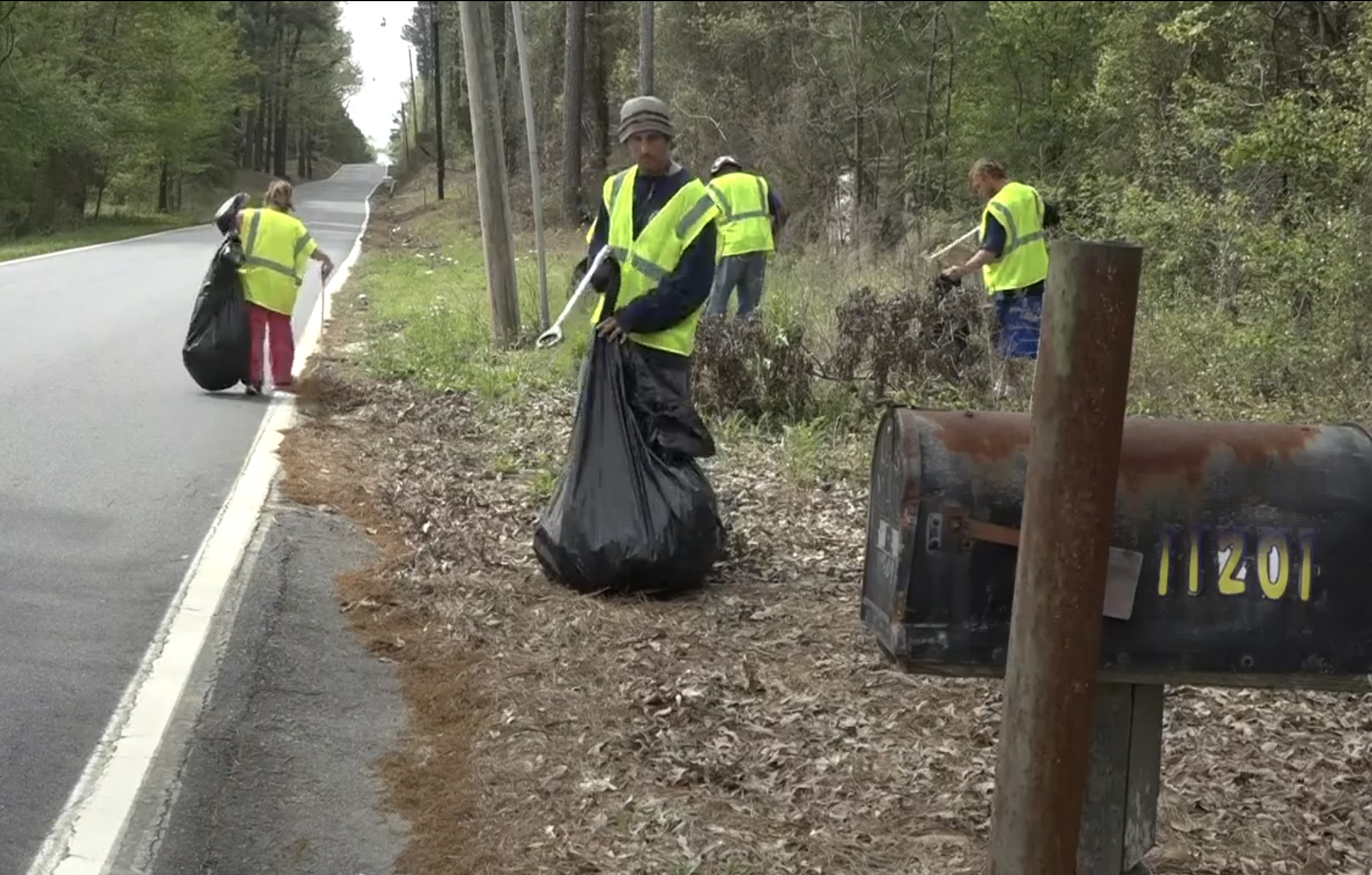 However, the teams leave at least one opening on the team should they encounter a panhandler on the cleaning route, with 44 out of 158 panhandlers encountered accepting the opportunity to work.