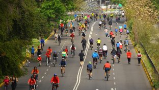 How car-free Sundays could be challenging Santiago&#8217;s social barriers