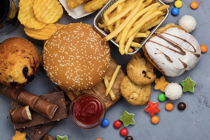 The recently published study in The Lancet about bad food being responsible for more deaths than tobacco, drugs, and high blood pressure, got major play in the mainstream media. A big problem is that most people don’t really know the definition of junk food thanks to mega-media distortion and massive propaganda-based marketing of junk food. But it’s simple: there are two categories of food on earth: junk food, and natural food. And if you add junk food to natural food, it becomes junk food.