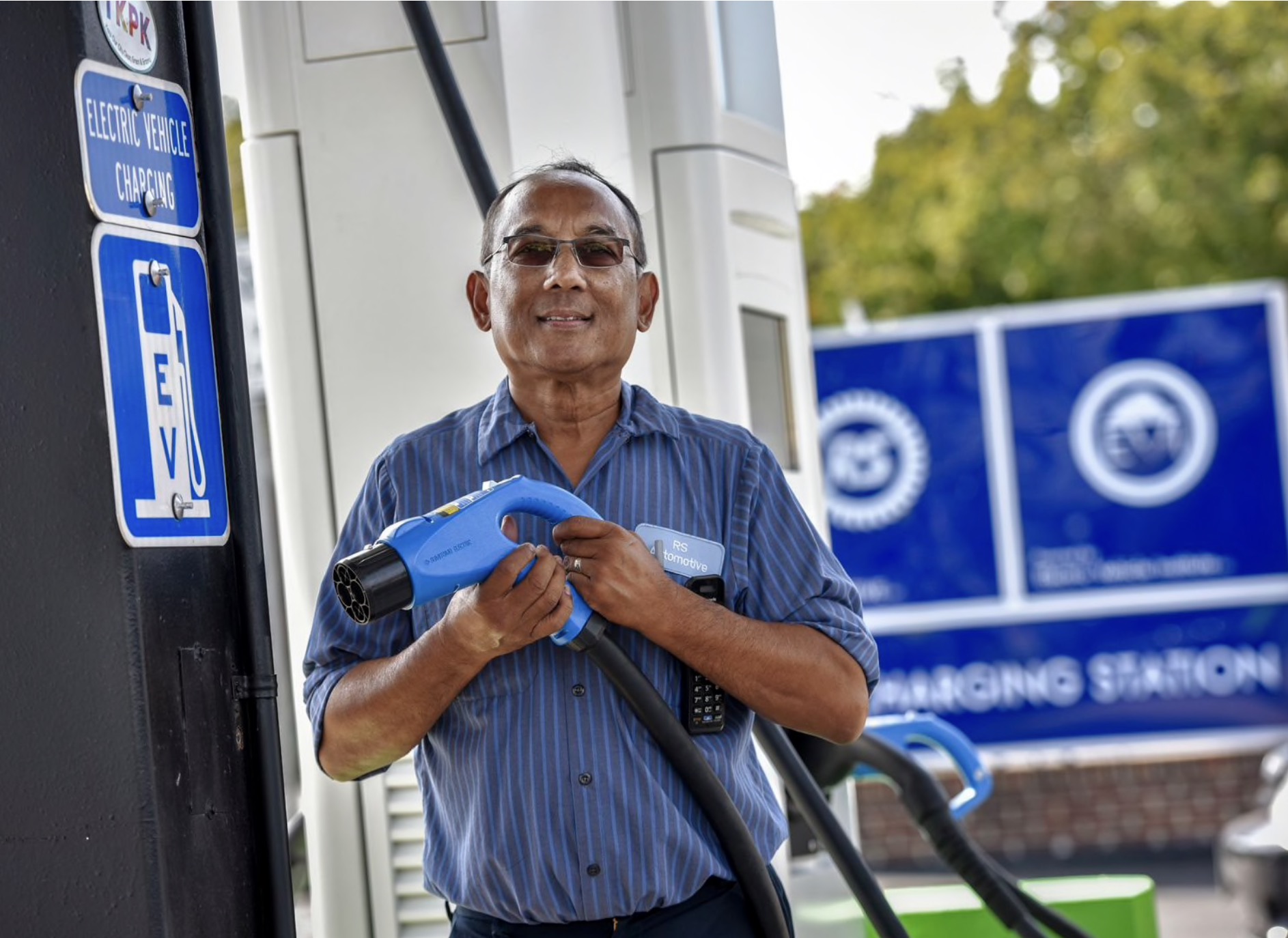 First gas station in US to ditch oil for 100 EV charging opens in
