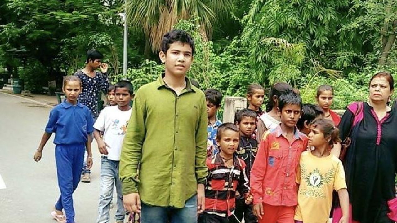 This 12-year-old schoolboy is educating and empowering hundreds of slum children in India