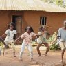 Los niños bailarines de Uganda se han convertido en un fenómeno viral, pero necesitan nuestra ayuda