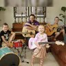 This family&#8217;s performance of «Come Together» is going viral for a good reason
