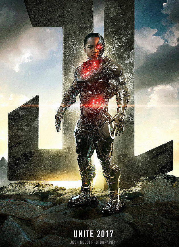 In seinen jungen Jahren war Cyborg ein gesunder Junge, bis er einen furchtbaren Unfall erlitt. Sein Vater hat ihn am Leben erhalten durch ihn mit roboterhaften Teilen zu versorgen. Kayden ist das erste Justice League Mitglied.