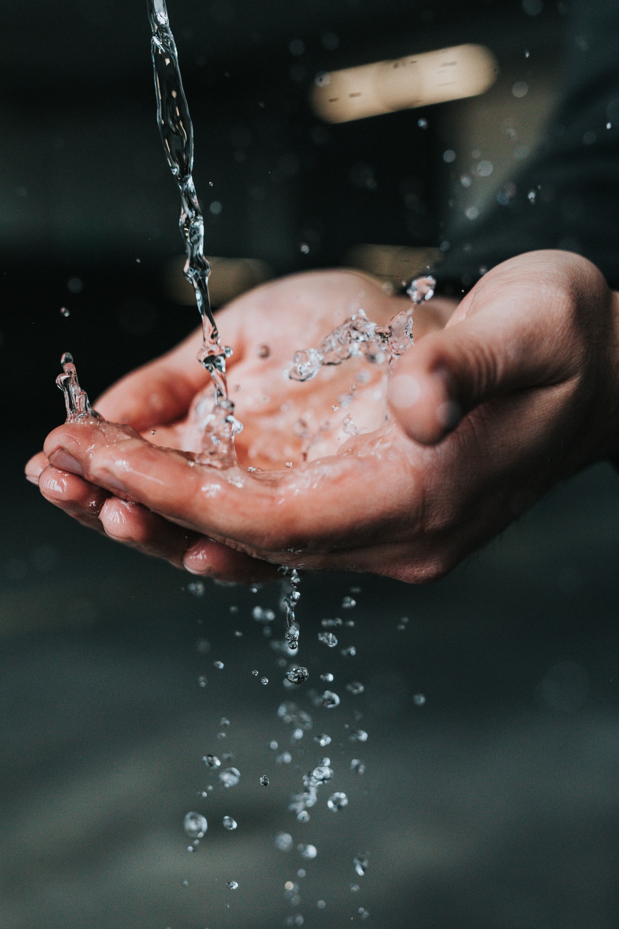The average American washes his or her hands nearly 9 times per day. If you follow guidelines to scrub your hands with soap for at least 20 seconds, you could save at least 13.5 litres per day by turning off the tap while you scrub.