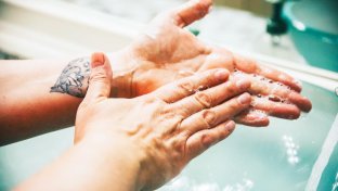 10 things you need to know to wash your hands effectively (and not waste water)