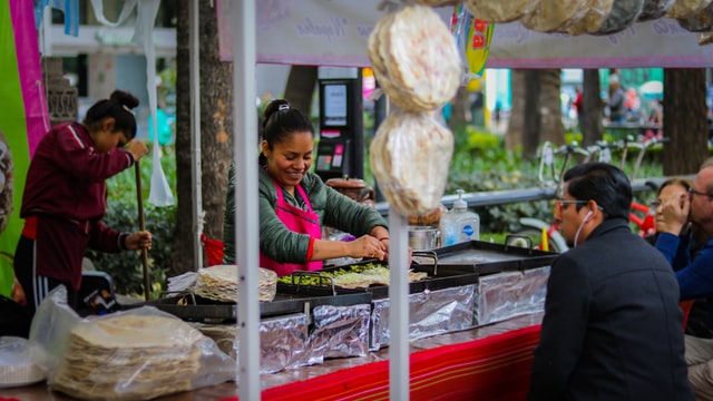 Due to its size, Mexico City could now make a big difference by joining that list. Nevertheless, the move will likely be challenging, as vendors and market stalls currently use plastic all over the city for tamales and tacos, among other food products.