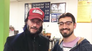 Keanu Reeves excellent adventure with fellow air passengers when they all got stranded