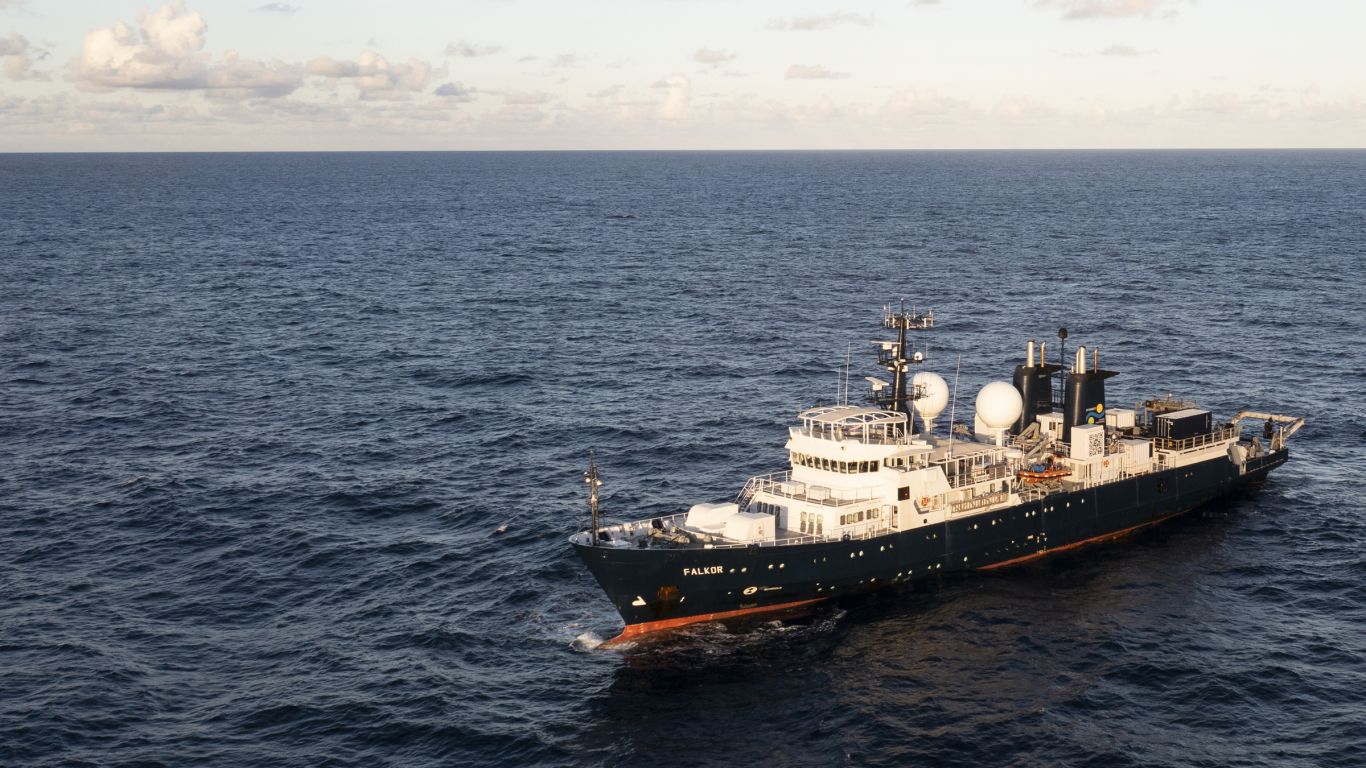 In 2017, Falkor traveled to the Phoenix Islands Protected Area (PIPA) with some of the same scientists. The recently concluded expedition continued the 2017 work in the U.S. portions of the Phoenix Islands Archipelago, offering a more complete picture of the region’s entire ecosystem and how the seamount habitats are connected.(Image credit: Schmidt Ocean Institute)