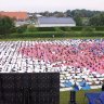 World&#8217;s Largest Living Animation: 1,500 Dutch children convey crucial messages to world leaders