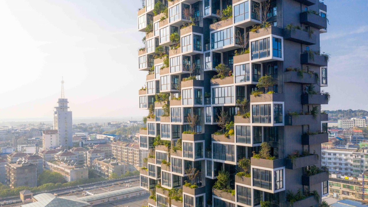 China’s first Vertical Forest by Italian architect Stefan Boeri welcomes residents