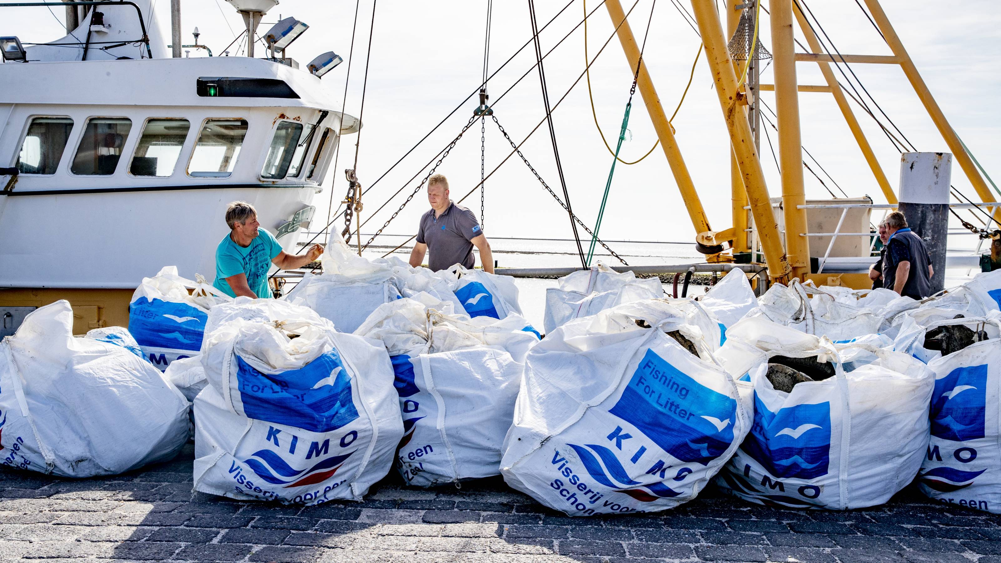 Most of this was collected by fishing vessels in Harlingen, about 176,600 kilos,
