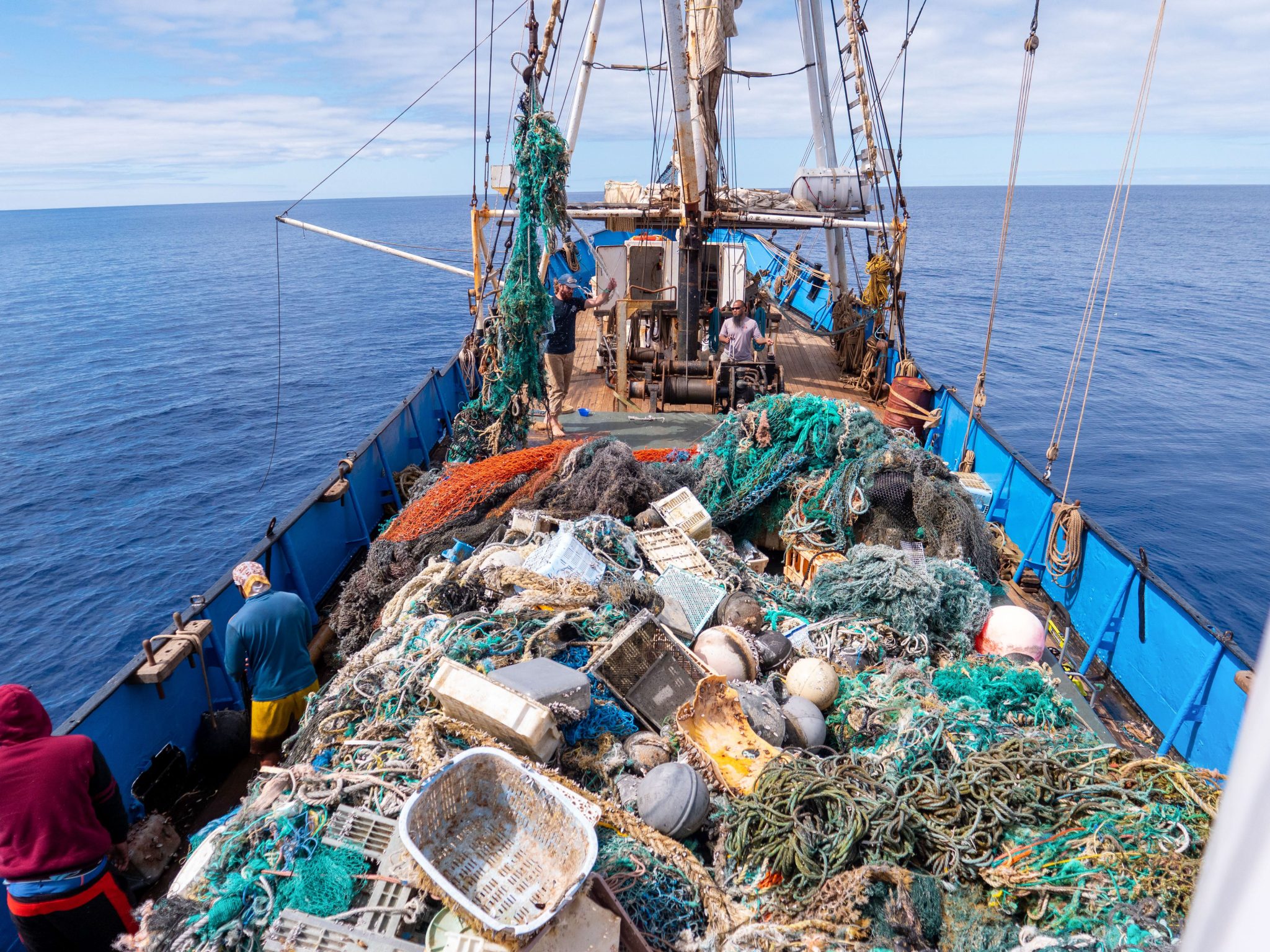 Ocean Voyages Institute’s high seas clean-up expedition began in May, with a 48-day mission, followed by a second 35-day leg which departed on July 1st, with the KWAI logging more than 5000 nautical miles from Hawaii to the Pacific Gyre and back twice this summer.