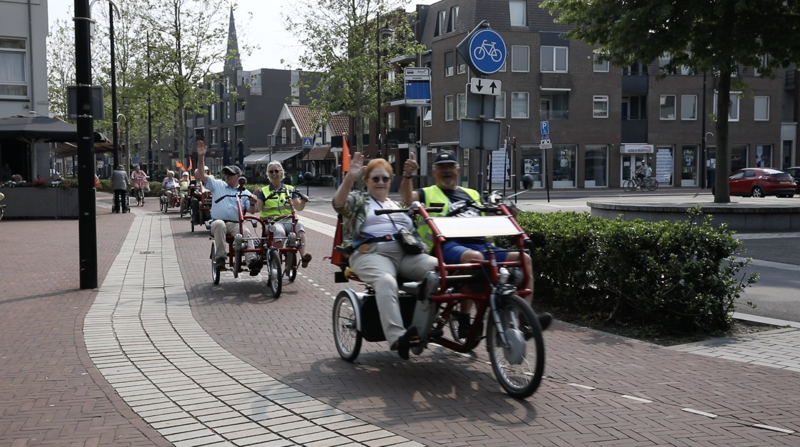Wij dromen van 2024, dan hebben we 12 fietsen en kunnen we 1200 gasten per jaar een mooie rit bezorgen. We hebben inmiddels 120 vrijwillige ritleiders, maar dat zullen er 150 moeten worden, aldus Daphne Scholten.