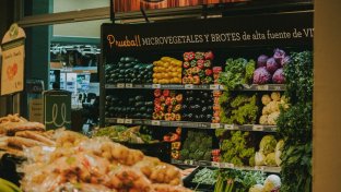 Spain to Ban Plastic Wrapping for Fruit and Veg in 2023