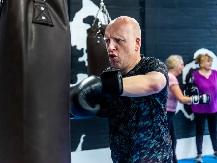 Boxing helps Andreas (52) live with Parkinson's disease.
