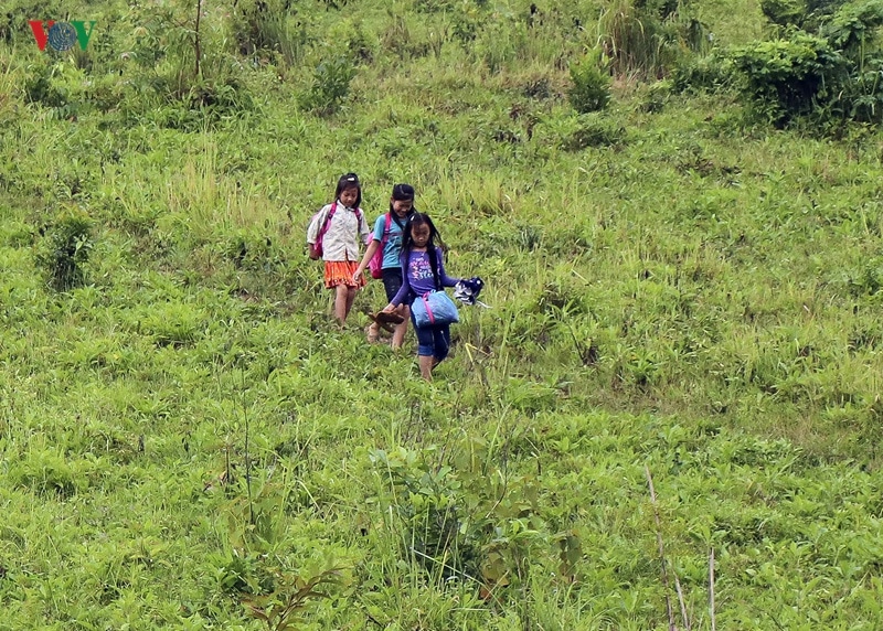 Because of this arduous journey it would be madness to repeat the same feat every day, so the children usually stay in school only to return home for weekends. So the next time your kid doesn’t want to go to school or if you feel like skipping work, remember these families.