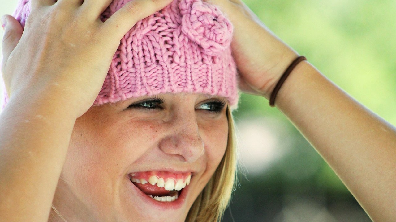 10 science-backed reasons why we should all smile more often
