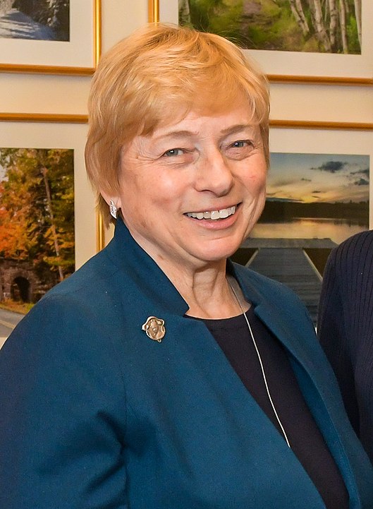 Maine became the first state in the nation to require companies that create consumer packaging to pay for the costs of recycling it when Gov. Janet Mills (D) signed a bill Tuesday 13 July 2021, establishing an “extended producer responsibility” program.