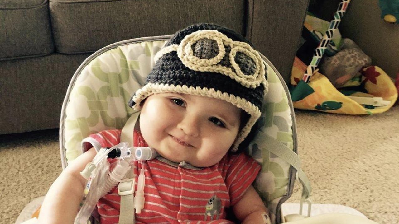 Alyssa&#8217;s Handmades: crocheted hats for babies with congenital heart defects