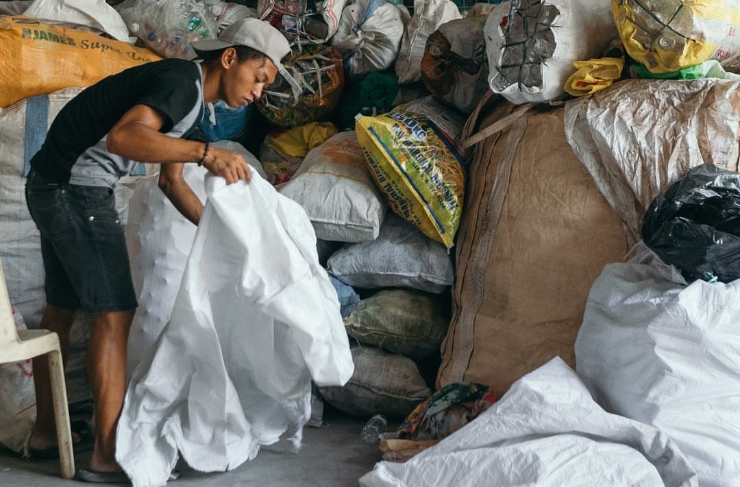 This company puts a stop to plastic pollution whilst transforming the ...