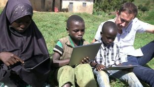 Teaching with tablets in Tanzania: The Elon Musk project you don&#8217;t hear about