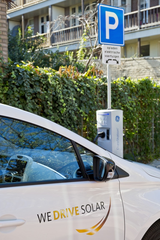 The unique charging pole that gives energy to your care, and at the same time, allows the car to transfer energy it isn't using to your home. So for the first time, your car powers your washing machine!