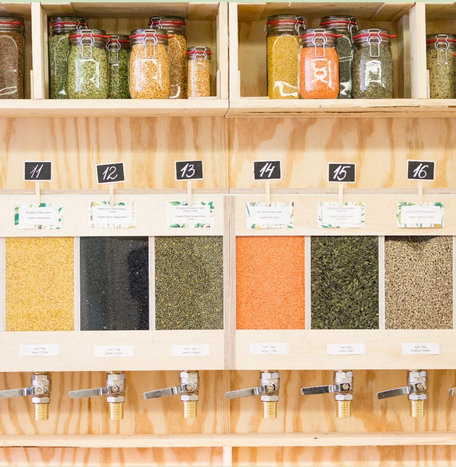 A plant-based, zero-waste, bulk whole-foods store with a focus on ethical consumerism and sustainability: who wouldn’t want a Little Plant Pantry in their neighbourhood?