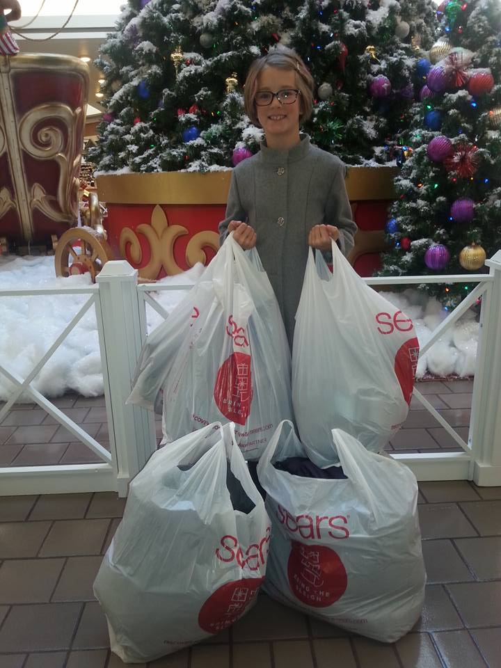 What’s more, Hailey also received a donation worth $3,000, which she used to buy daily needs for the homeless children during Christmas. “They called me Santa Claus,” told Ford recalling the moment she helped those children in need. We think you have such a beautiful heart. Despite her young age, Hailey is definitely an inspiration to all of us.