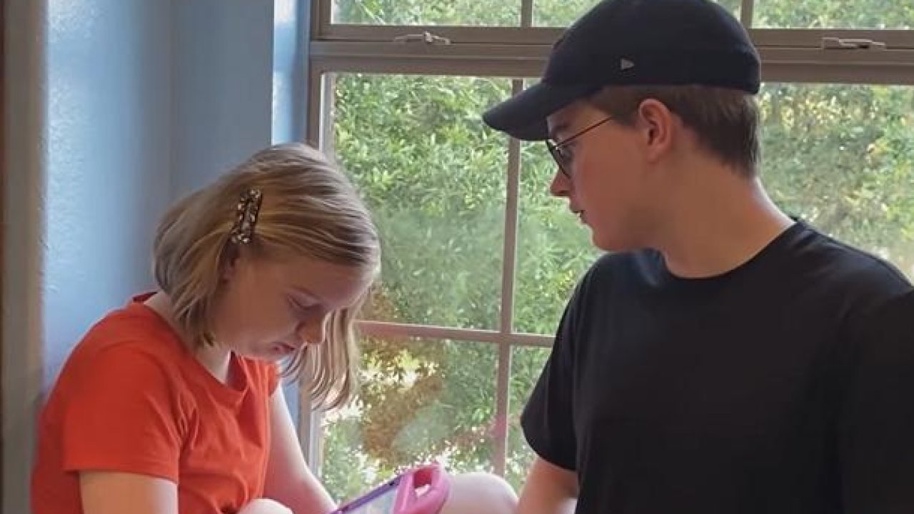 Texas teen develops free app to give non-verbal sister her voice