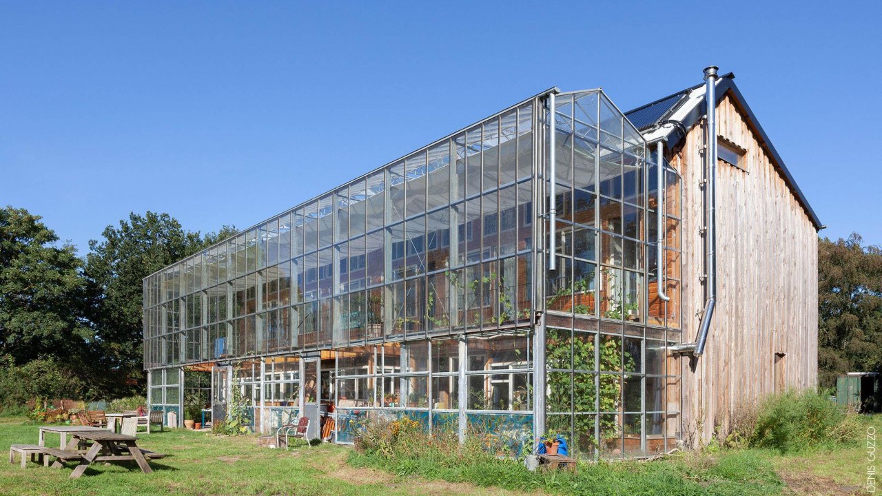 This Dutch ‘Greenhouse’ project is more than just an eco-home, it’s a lifestyle