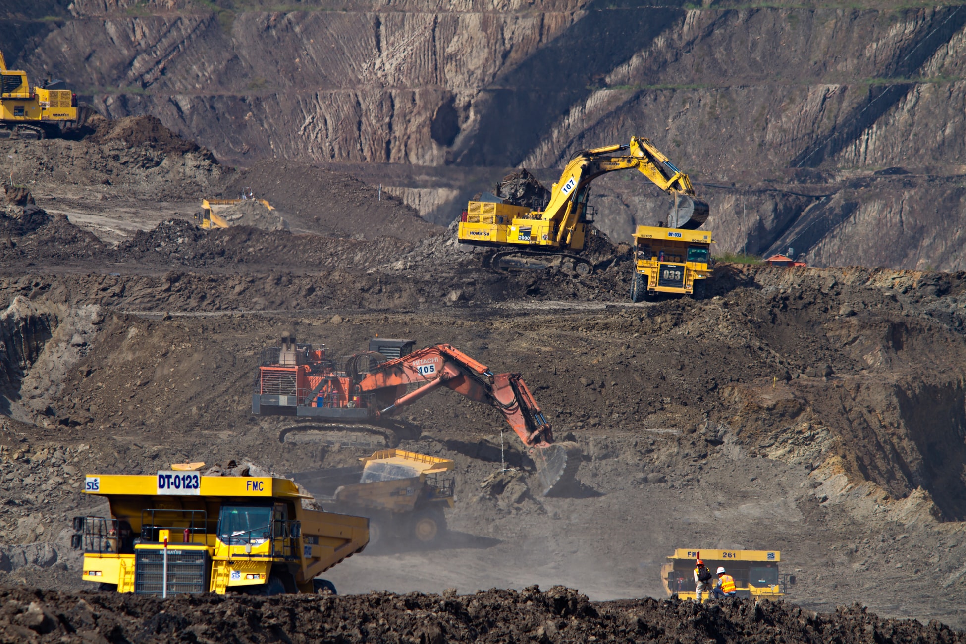 Whether it’s oil, coal, or lignite, companies involved in fossil fuel extraction can no longer advertise with the Guardian Group.