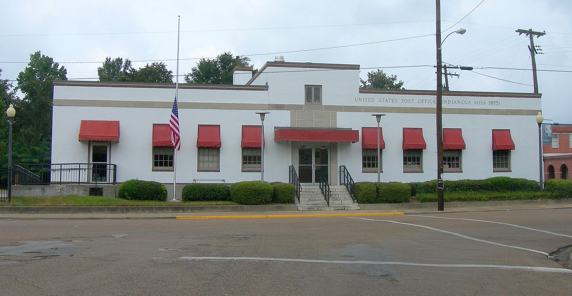 El 14 de julio de 2008, la oficina de correos de Indianola fue rebautizada en su honor con la aprobación del proyecto de ley 4010 de la Cámara de Representantes.