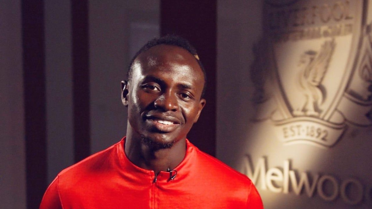 10 Times Liverpool and Bayern Munich star Sadio Mane proved he’s one of soccer’s good guys