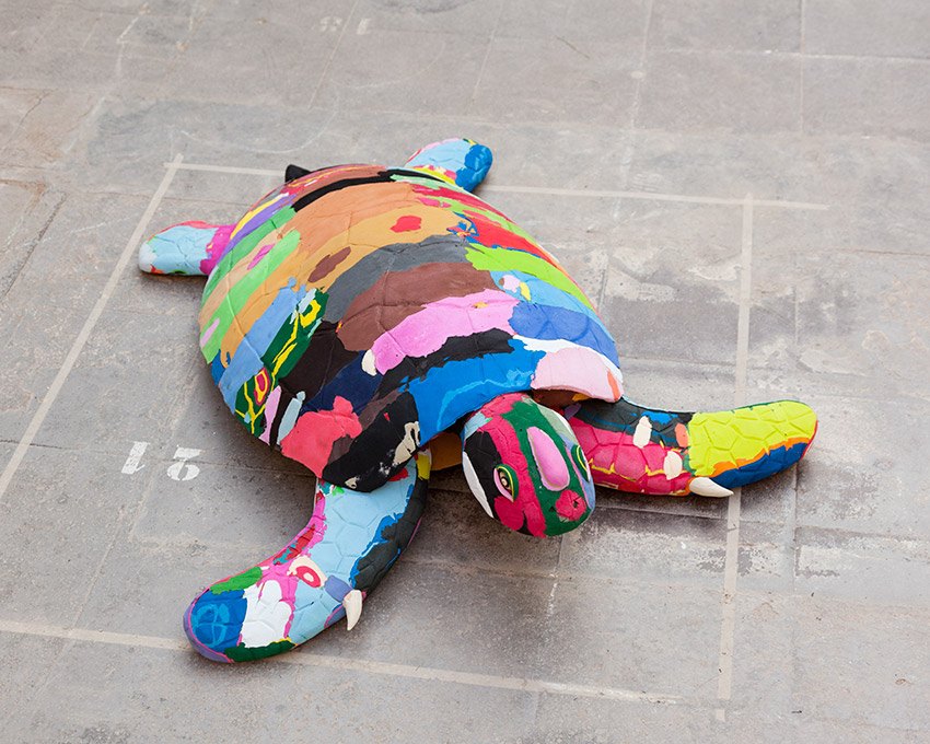 Can you believe this beautiful turtle is made from old flip-flops?
