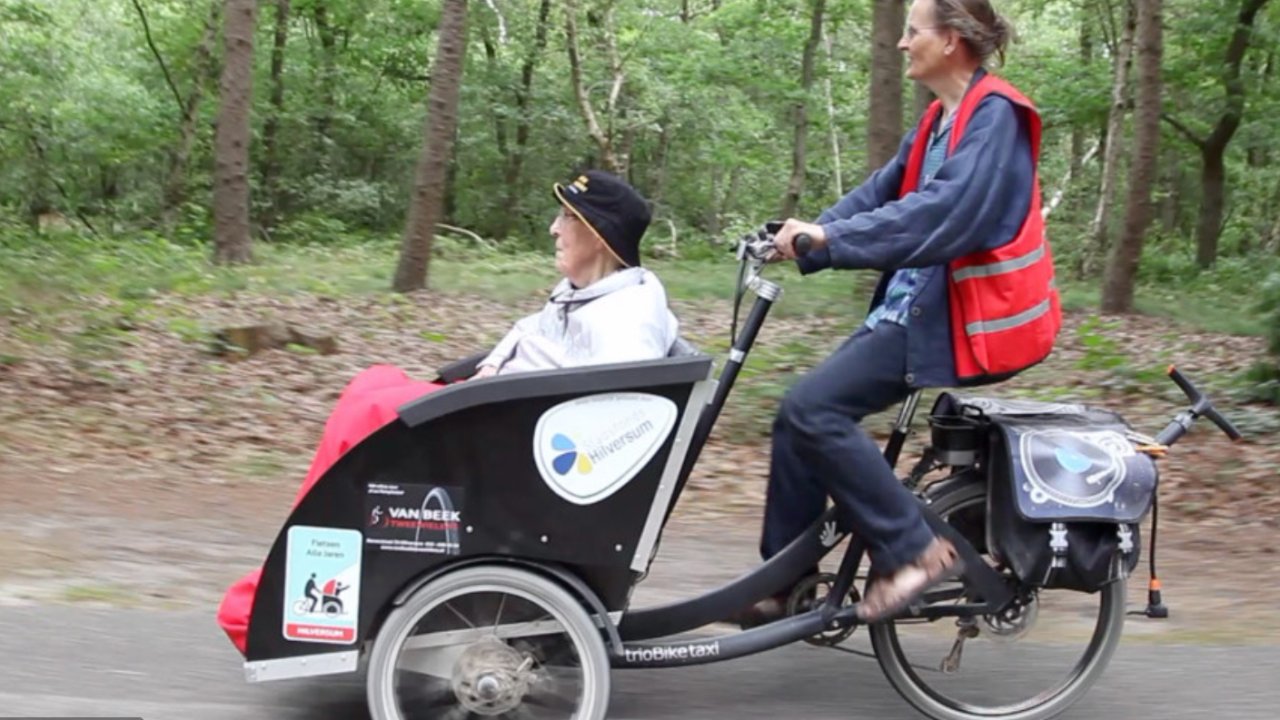 Volunteers all over the world are taking the elderly on rickshaw rides out in nature