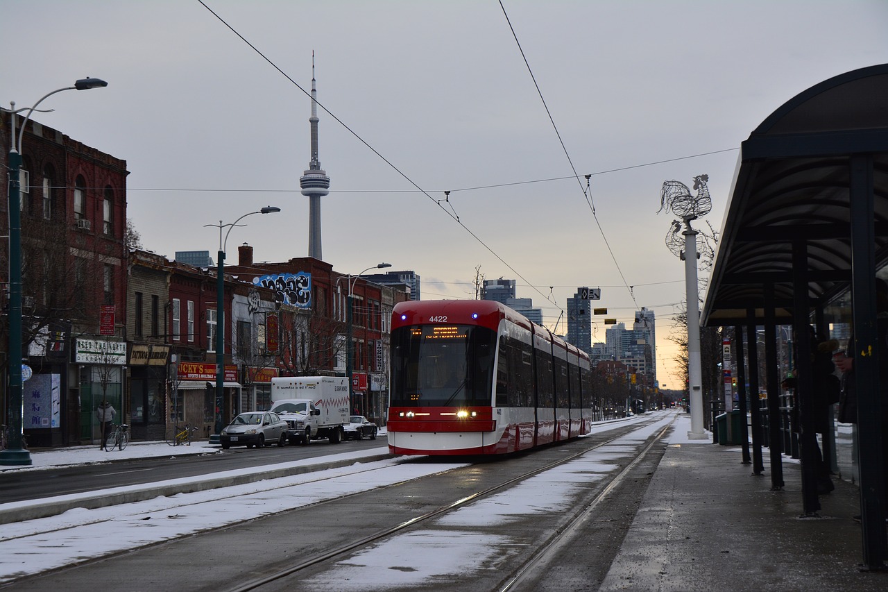 The Toronto Transit Commission’s far-reaching and reliable network of buses and streetcars are interconnected by an extensive underground subway system.