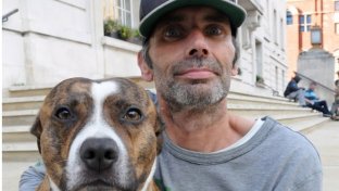 Heartwarming viral video of a homeless man and his dog is taking the internet by storm