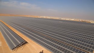 Jordan is building world&#8217;s largest solar plant for a refugee settlement